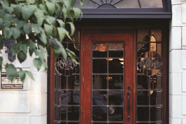 THE ELDRIDGE HOTEL (Lawrence)